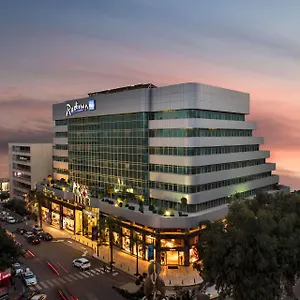 Radisson Blu Hotel, Verdun Отель