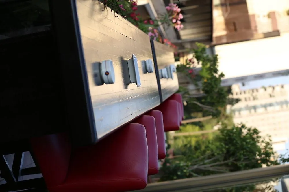 Orient Queen Homes Hotel Beirut 4*,  Lebanon